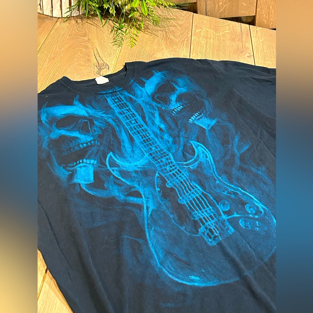 Vintage gothic graphic Tshirt